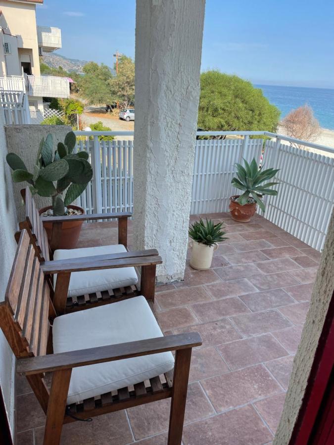 The Greek' House Apartment Bova Marina Bagian luar foto